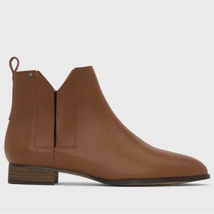 Matt & Nat Women's NEWMAN Vegan Chelsea Ankle Boots